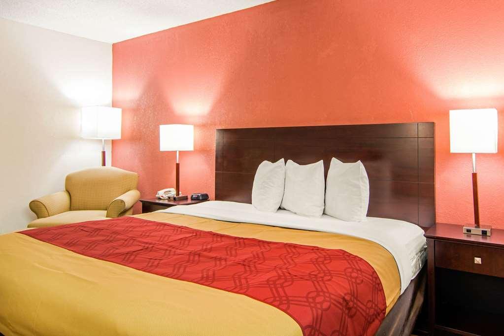 Econo Lodge Мадисон Номер фото