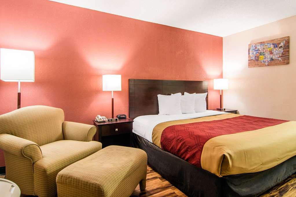 Econo Lodge Мадисон Номер фото